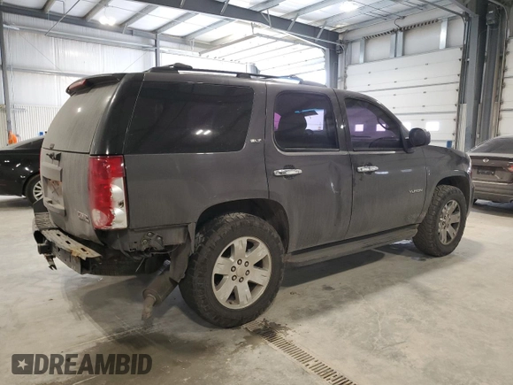 2011 GMC Yukon SLT with VIN 1GKS1CE09BR286272, listed as a Copart auction lot 47458135 with 171,122 mi miles and Clean Title. Bid and sale history available at carsss.com. Image 3.