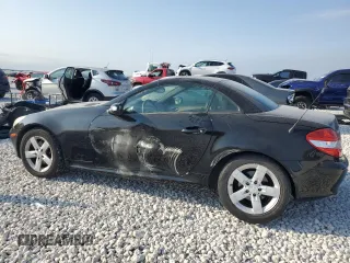 2008 Mercedes-Benz SLK-Class 3.0L with VIN WDBWK54F88F188628, listed as a Copart auction lot 75885594 with 101,940 mi miles and Salvage Title. Bid and sale history available at carsss.com. Image 2.
