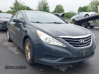 2011 Hyundai Sonata GLS z VIN 5NPEB4AC4BH095104, wystawiony jako IAAI lot #42466642 z przebiegiem 289 632 mil mil oraz . Historia ofert i sprzedaży dostępna na DreamBid. Obrazek 1.