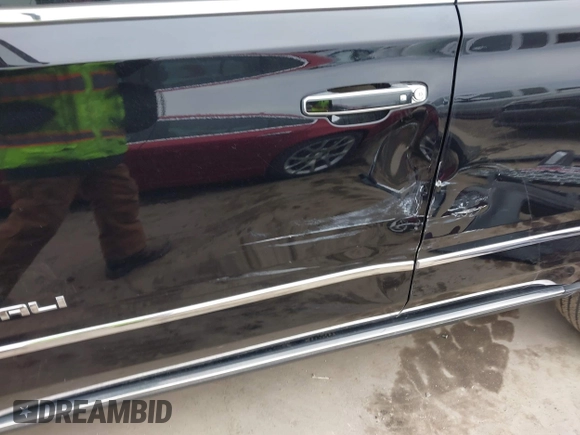 2018 GMC Yukon Denali with VIN 1GKS1CKJXJR300708, listed as a IAAI auction lot 41213592 with 110,789 mi miles. Bid and sale history available at carsss.com. Image 20.