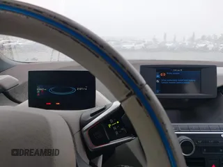 2014 BMW i3 с VIN WBY1Z4C51EV274325, выставлен на аукционе IAAI как лот 42412745 с пробегом 65 641 миль миль и . История ставок и продаж доступна на DreamBid. Изображение 15.