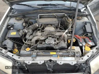 2007 Subaru Forester X with VIN JF1SG63607H711707, listed as a Copart auction lot 82640414 with 176,190 mi miles and Non Repairable. Bid and sale history available at carsss.com. Image 12.