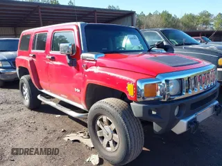 2008 Hummer H3 with VIN 5GTEN13E688123408, listed as a IAAI auction lot 41463058 with 189,430 mi miles. Bid and sale history available at carsss.com. Image 1.