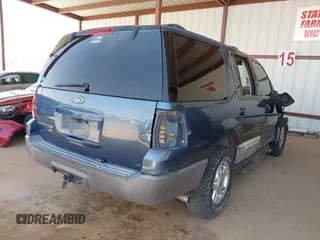 2003 Ford Expedition Special Service z VIN 1FMRU15W43LB96134, wystawiony jako IAAI lot #42533985 z przebiegiem 254 509 mil mil oraz . Historia ofert i sprzedaży dostępna na DreamBid. Obrazek 4.