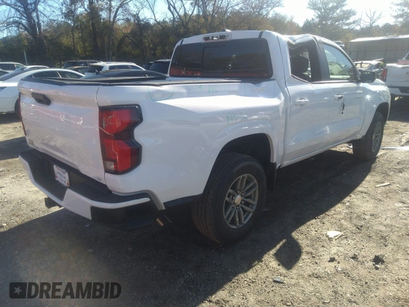 2024 Chevrolet Colorado 2WD LT z VIN 1GCPSCEKXR1255752, wystawiony jako IAAI lot #40898978 z przebiegiem 100 mil mil oraz . Historia ofert i sprzedaży dostępna na DreamBid. Obrazek 4.