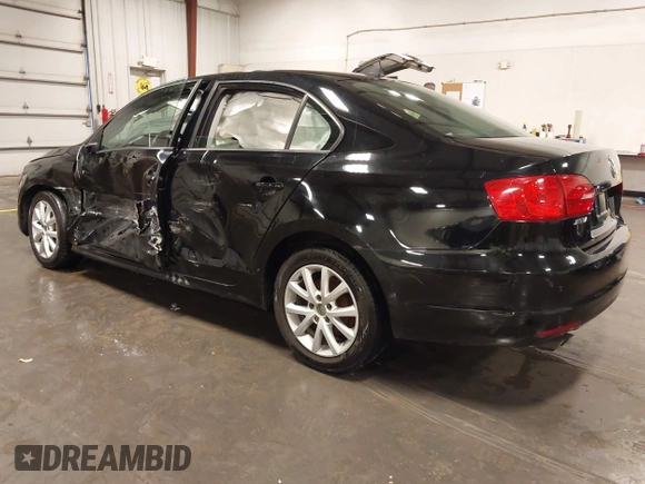 2011 Volkswagen Jetta SE z VIN 3VWDZ7AJ0BM362401, wystawiony jako IAAI lot #42549312 z przebiegiem 161 093 mil mil oraz . Historia ofert i sprzedaży dostępna na DreamBid. Obrazek 3.