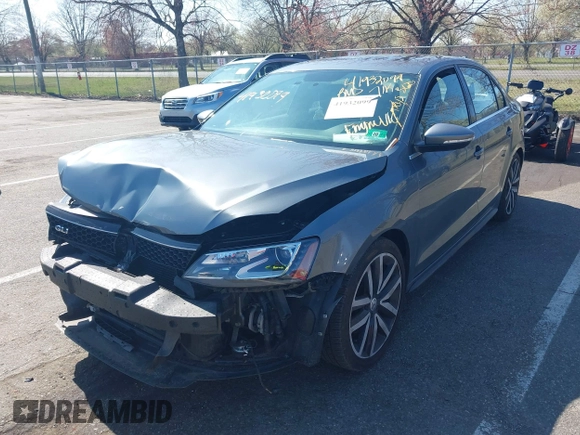 2014 Volkswagen Jetta GLI z VIN 3VW4T7AJ6EM360187, wystawiony jako IAAI lot #41932099 z przebiegiem 71 647 mil mil oraz . Historia ofert i sprzedaży dostępna na DreamBid. Obrazek 17.