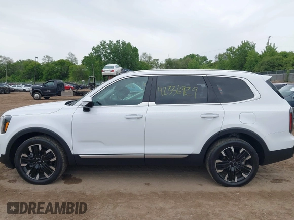 2024 Kia Telluride SX Prestige X-Line z VIN 5XYP5DGC4RG486441, wystawiony jako IAAI lot #42336929 z przebiegiem 14 033 mil mil oraz . Historia ofert i sprzedaży dostępna na DreamBid. Obrazek 14.