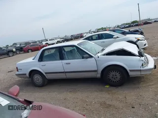 1996 Buick Century Special SJ with VIN 1G4AG55M9T6401729, listed as a IAAI auction lot 41871733 with 72,360 mi miles. Bid and sale history available at carsss.com. Image 13.