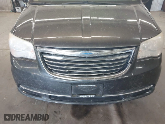 2012 Chrysler Town & Country Touring z VIN 2C4RC1BG3CR350599, wystawiony jako IAAI lot #42307293 z przebiegiem 233 082 mil mil oraz . Historia ofert i sprzedaży dostępna na DreamBid. Obrazek 6.