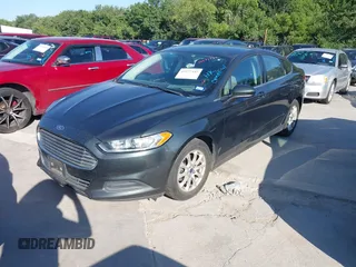 2016 Ford Fusion S z VIN 3FA6P0G7XGR126147, wystawiony jako IAAI lot #42577542 z przebiegiem 204 244 mil mil oraz . Historia ofert i sprzedaży dostępna na DreamBid. Obrazek 2.