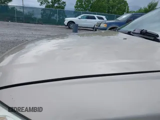 2001 Toyota Avalon XL z VIN 4T1BF28B71U192791, wystawiony jako IAAI lot #42180729 z przebiegiem 132 397 mil mil oraz . Historia ofert i sprzedaży dostępna na DreamBid. Obrazek 6.