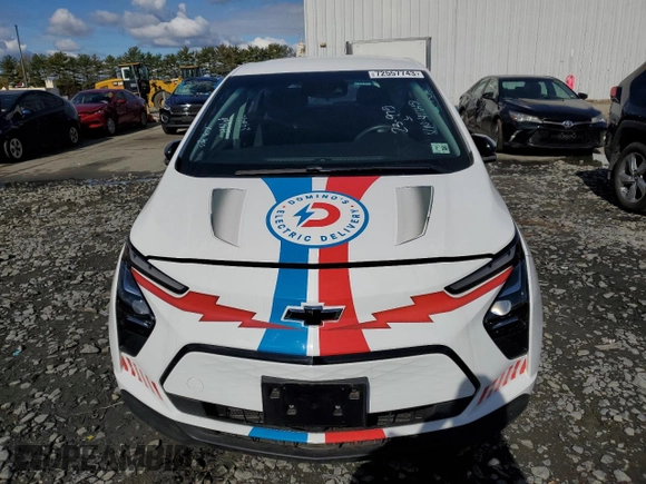 2023 Chevrolet Bolt EV 1LT with VIN 1G1FW6S05P4110451, listed as a Copart auction lot 50288915 with 7,760 mi miles and Salvage Title. Bid and sale history available at carsss.com. Image 5.