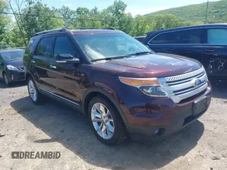 2011 Ford Explorer XLT z VIN 1FMHK8D81BGA63206, wystawiony jako IAAI lot #42318986 z przebiegiem 178 912 mil mil oraz . Historia ofert i sprzedaży dostępna na DreamBid. Obrazek 1.