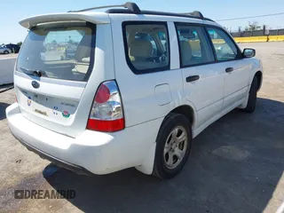 2007 Subaru Forester X with VIN JF1SG63687H744762, listed as a IAAI auction lot 42771714 with 200,442 mi miles and . Bid and sale history available at DreamBid. Image 4.