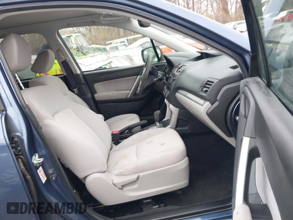 2014 Subaru Forester Premium z VIN JF2SJAEC4EH553291, wystawiony jako IAAI lot #40981269 z przebiegiem 72 167 mil mil oraz . Historia ofert i sprzedaży dostępna na DreamBid. Obrazek 5.