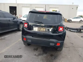 2017 Jeep Renegade Latitude with VIN ZACCJBBB8HPE73414, listed as a IAAI auction lot 41830671 with 105,227 mi miles. Bid and sale history available at carsss.com. Image 17.