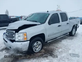 2013 Chevrolet Silverado 1500 LT with VIN 3GCPKSE72DG164006, listed as a IAAI auction lot 41483800 with 126,105 mi miles. Bid and sale history available at carsss.com. Image 2.