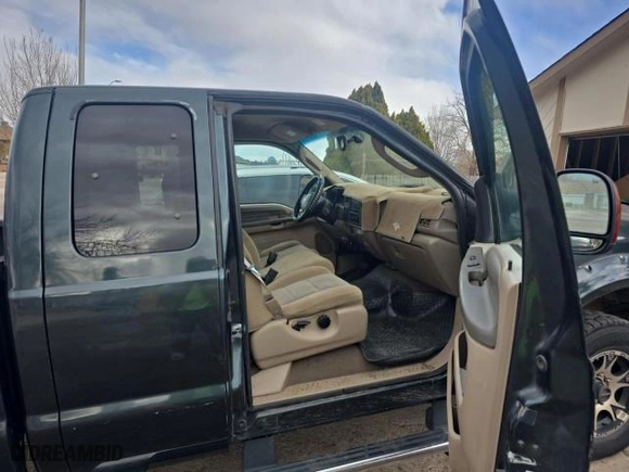2004 Ford Super Duty F-250 XL with VIN 1FTNX21P64EA08251, listed as a Copart auction lot 47887975 with 206,811 mi miles and Clean Title. Bid and sale history available at carsss.com. Image 5.