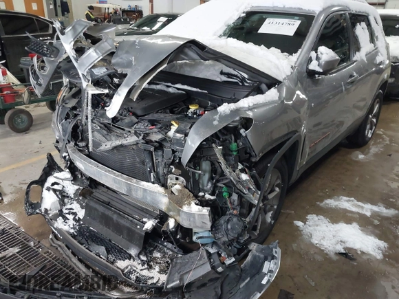 2016 Jeep Cherokee Latitude with VIN 1C4PJMCS6GW321256, listed as a IAAI auction lot 41314789 with 127,951 mi miles. Bid and sale history available at carsss.com. Image 6.