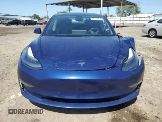 2023 Tesla Model 3 z VIN 5YJ3E1EA2PF462187, wystawiony jako Copart lot #50172395 z przebiegiem 70 225 mil mil oraz Szkoda całkowita • Salvage title. Historia ofert i sprzedaży dostępna na DreamBid. Obrazek 5.