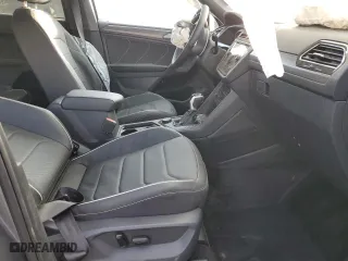 2024 Volkswagen Tiguan SEL R-Line with VIN 3VV4B7AX9RM160230, listed as a Copart auction lot 41581845 with 295 mi miles and Salvage Title. Bid and sale history available at carsss.com. Image 7.