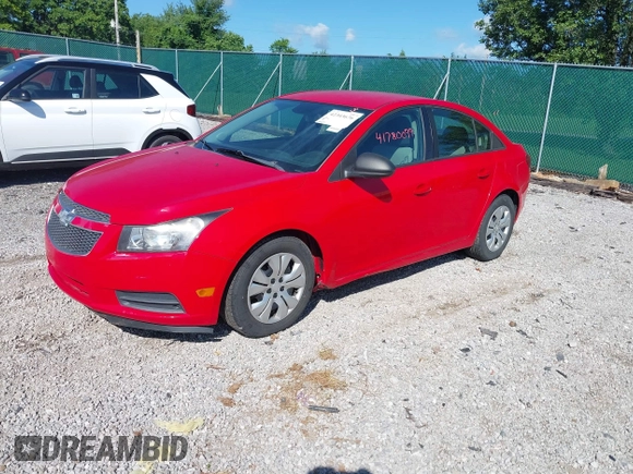 2014 Chevrolet Cruze LS z VIN 1G1PA5SHXE7265754, wystawiony jako IAAI lot #42343676 z przebiegiem 102 011 mil mil oraz . Historia ofert i sprzedaży dostępna na DreamBid. Obrazek 2.
