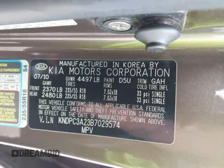 2011 Kia Sportage EX with VIN KNDPC3A23B7029574, listed as a IAAI auction lot 42168504 with 208,407 mi miles. Bid and sale history available at carsss.com. Image 9.