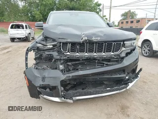 2021 Jeep Grand Cherokee Limited with VIN 1C4RJKBG5M8125173, listed as a IAAI auction lot 42457321 with 35,751 mi miles and . Bid and sale history available at DreamBid. Image 6.