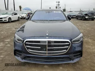 2022 Mercedes-Benz S 500 z VIN W1K6G6DB5NA110800, wystawiony jako Copart lot #48789035 z przebiegiem Nie podano mil oraz Szkoda całkowita • Salvage title. Historia ofert i sprzedaży dostępna na DreamBid. Obrazek 5.