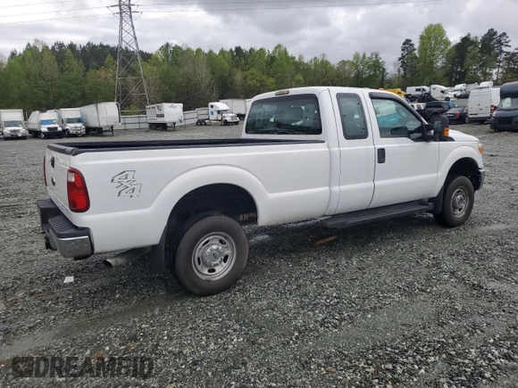 2015 Ford F-250 XLT with VIN 1FT7X2B6XFEA74111, listed as a Copart auction lot 52918695 with 114,522 mi miles and Salvage title. Bid and sale history available at DreamBid. Image 3.