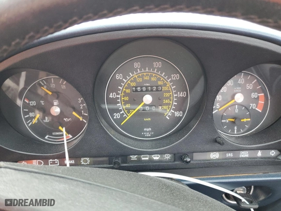 1988 Mercedes-Benz 560 Series 560SL with VIN WDBBA48D3JA086077, listed as a Copart auction lot 77017824 with 169,123 mi miles and Salvage Title. Bid and sale history available at carsss.com. Image 9.