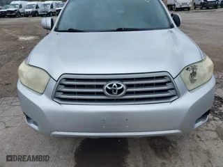 2009 Toyota Highlander with VIN JTEDS41A792092585, listed as a IAAI auction lot 42092110 with 266,217 mi miles. Bid and sale history available at carsss.com. Image 6.
