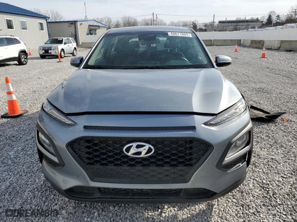 2020 Hyundai Kona SE with VIN KM8K12AAXLU480971, listed as a Copart auction lot 49671085 with 83,510 mi miles and Salvage Title. Bid and sale history available at carsss.com. Image 5.