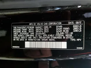 2018 Volvo XC90 Momentum z VIN YV4A22PK7J1218088, wystawiony jako Copart lot #58251775 z przebiegiem 169 073 mil mil oraz Tytuł czysty. Historia ofert i sprzedaży dostępna na DreamBid. Obrazek 13.