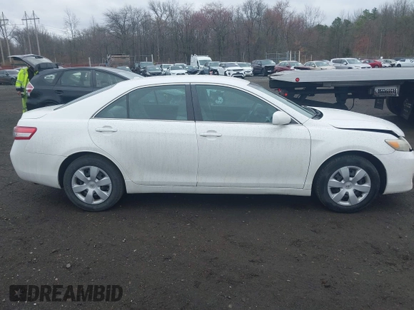 2011 Toyota Camry LE with VIN 4T4BF3EK3BR198945, listed as a IAAI auction lot 41879536 with 297,861 mi miles. Bid and sale history available at carsss.com. Image 13.