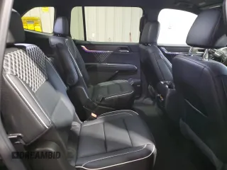 2024 GMC Acadia FWD Denali z VIN 1GKENLKS2RJ206438, wystawiony jako Copart lot #44308945 z przebiegiem 2 869 mil mil oraz Szkoda całkowita • Salvage title. Historia ofert i sprzedaży dostępna na DreamBid. Obrazek 11.