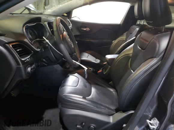 2022 Jeep Cherokee Trailhawk with VIN 1C4PJMBX8ND500503, listed as a Copart auction lot 85705204 with 31,112 mi miles and Salvage Title. Bid and sale history available at DreamBid. Image 7.