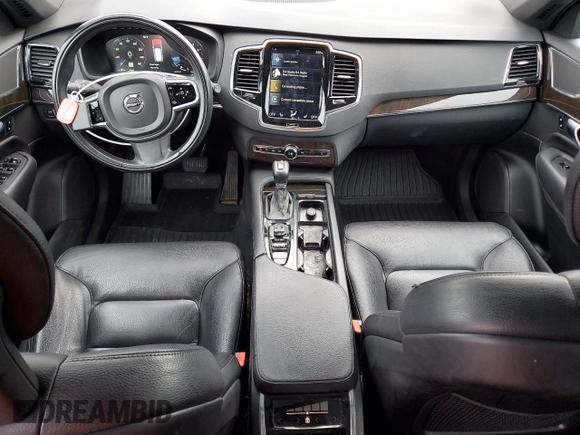 2018 Volvo XC90 Momentum with VIN YV4A22PK0J1211421, listed as a Copart auction lot 47730625 with 63,101 mi miles and Salvage Title. Bid and sale history available at carsss.com. Image 8.