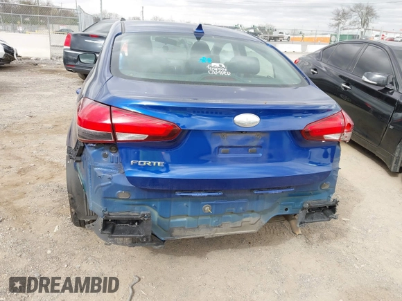 2018 Kia Forte LX with VIN 3KPFL4A74JE172948, listed as a IAAI auction lot 41828900 with 112,642 mi miles. Bid and sale history available at carsss.com. Image 6.