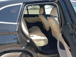 2017 BMW X1 sDrive28i z VIN WBXHU7C31H5H33748, wystawiony jako IAAI lot #42003198 z przebiegiem 71 274 mil mil oraz . Historia ofert i sprzedaży dostępna na DreamBid. Obrazek 8.