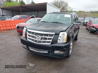 2014 Cadillac Escalade Platinum z VIN 1GYS4DEF9ER212880, wystawiony jako IAAI lot #41954880 z przebiegiem 193 203 mil mil oraz . Historia ofert i sprzedaży dostępna na DreamBid. Obrazek 2.