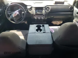 2015 Toyota Tundra SR z VIN 5TFRM5F13FX093914, wystawiony jako Copart lot #58087635 z przebiegiem 128 685 mil mil oraz Szkoda całkowita • Salvage title. Historia ofert i sprzedaży dostępna na DreamBid. Obrazek 8.