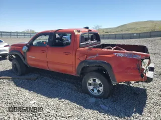 2017 Toyota Tacoma SR5 with VIN 3TMCZ5AN0HM118648, listed as a Copart auction lot 55685625 with 84,919 mi miles and Salvage Title. Bid and sale history available at carsss.com. Image 2.