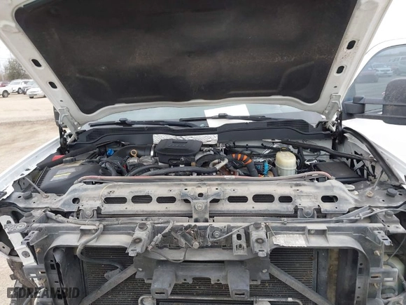 2015 Chevrolet Silverado 2500HD LTZ with VIN 1GC1KWE89FF149299, listed as a IAAI auction lot 41565330 with 249,551 mi miles. Bid and sale history available at carsss.com. Image 10.