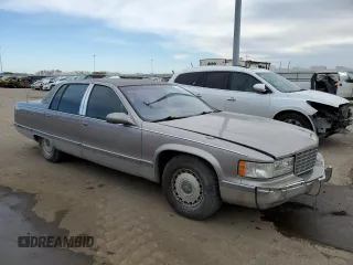 1996 Cadillac Fleetwood z VIN 1G6DW52P6TR702611, wystawiony jako Copart lot #77202664 z przebiegiem 159 994 mil mil oraz Szkody całkowita. Historia ofert i sprzedaży dostępna na DreamBid. Obrazek 4.