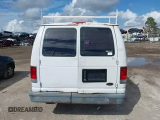 2006 Ford Econoline Cargo z VIN 1FTRE14W66HA95946, wystawiony jako IAAI lot #42244992 z przebiegiem 230 184 mil mil oraz . Historia ofert i sprzedaży dostępna na DreamBid. Obrazek 16.