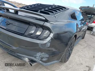 2018 Ford Mustang EcoBoost z VIN 1FA6P8THXJ5154523, wystawiony jako IAAI lot #41523923 z przebiegiem 94 330 mil mil oraz . Historia ofert i sprzedaży dostępna na DreamBid. Obrazek 17.