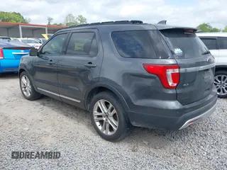 2017 Ford Explorer XLT with VIN 1FM5K7D84HGA75050, listed as a IAAI auction lot 39277027 with 131,413 mi miles and . Bid and sale history available at carsss.com. Image 3.