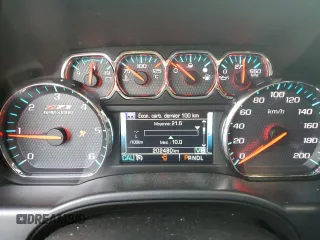 2018 Chevrolet Silverado 1500 LT with VIN 1GCUKREC0JF103260, listed as a Copart auction lot 86962104 with 202,480 mi miles and Salvage Title. Bid and sale history available at DreamBid. Image 9.
